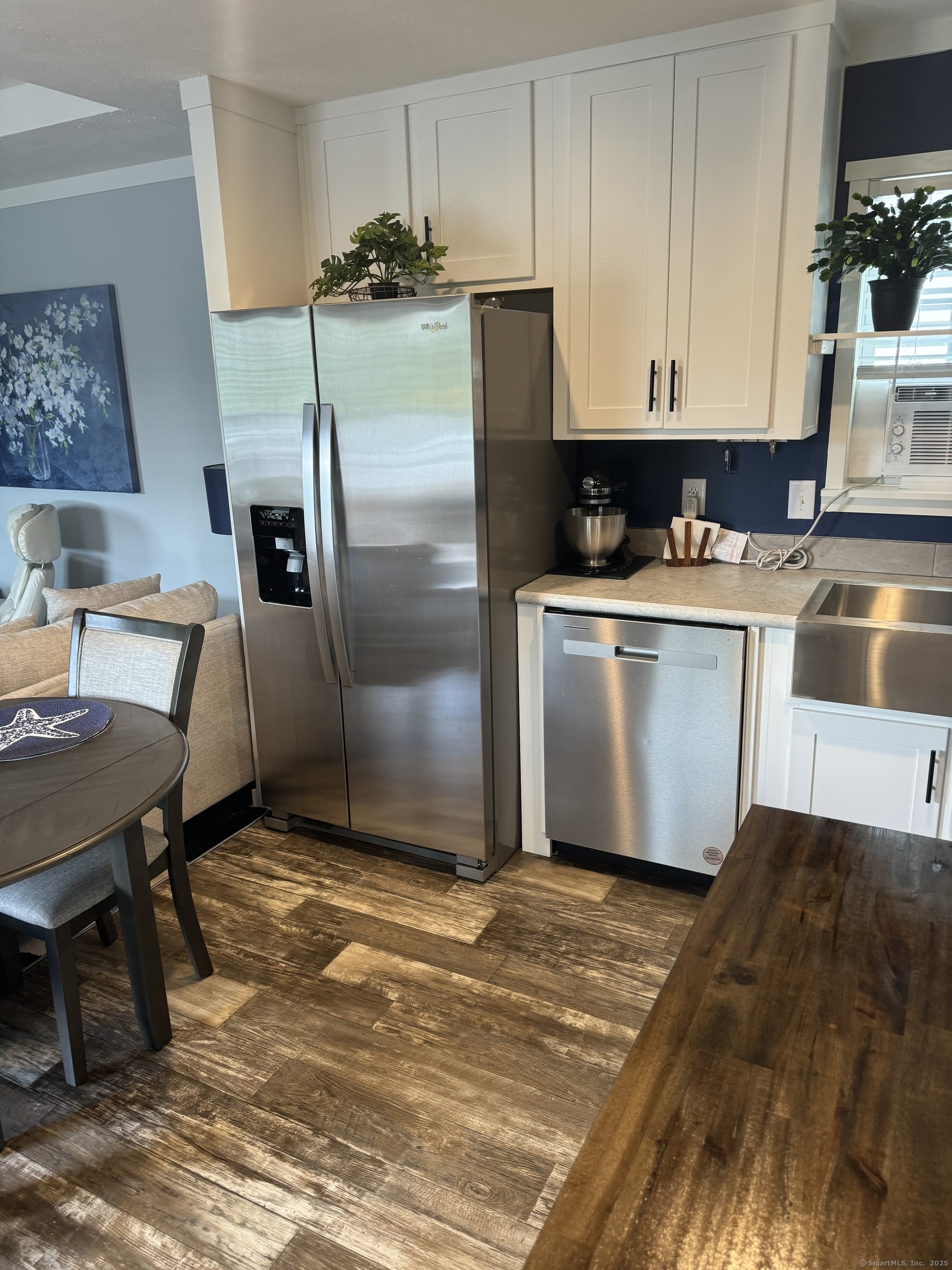 Vernon, Connecticut 06066, United States, 2 Bedrooms Bedrooms, ,1 BathroomBathrooms,Residential,Pending,210150