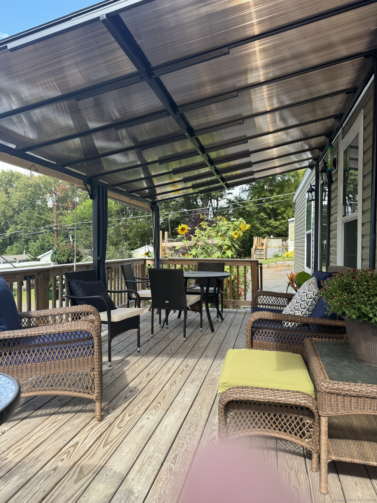 Vernon, Connecticut 06066, United States, 2 Bedrooms Bedrooms, ,1 BathroomBathrooms,Residential,Pending,210150