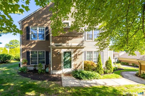 Condo For Sale - 17 Newberry Lane #17<br/> Glastonbury, CT 06033