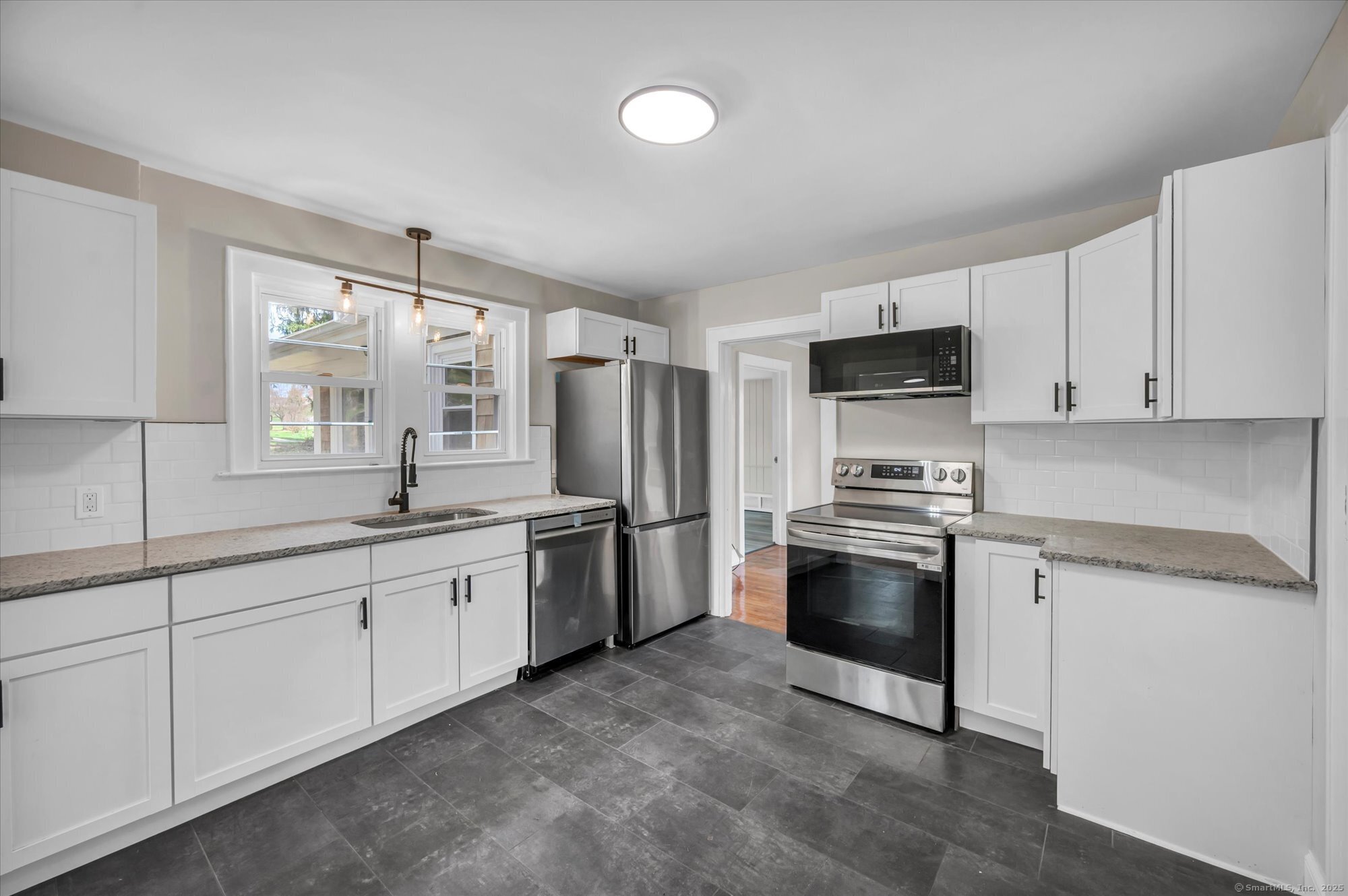 5 Westmont Drive, Middletown, Connecticut image 4