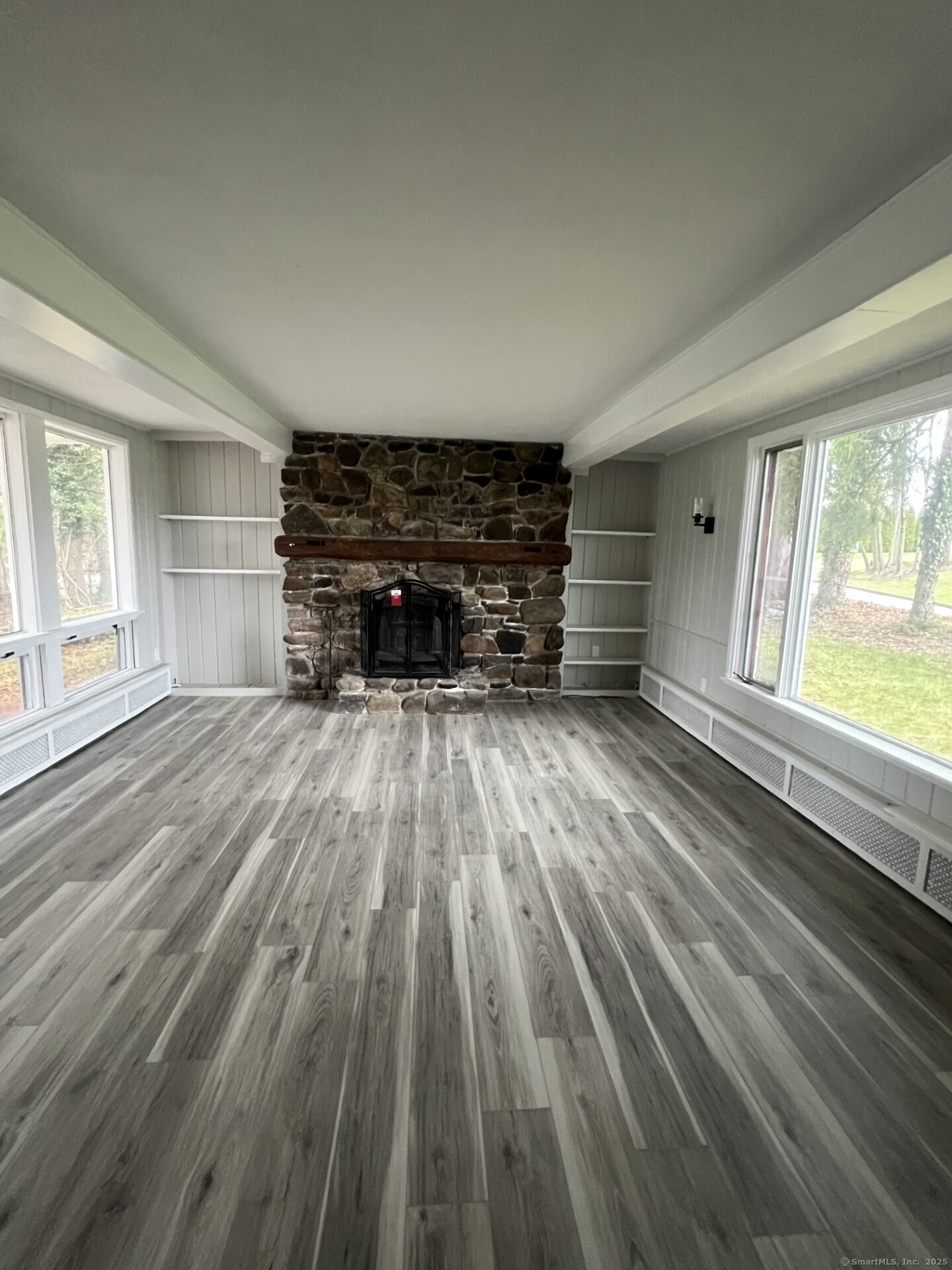 Property for Sale at Westmont Drive, Middletown, Connecticut - Bedrooms: 3 
Bathrooms: 2 
Rooms: 5  - $399,900