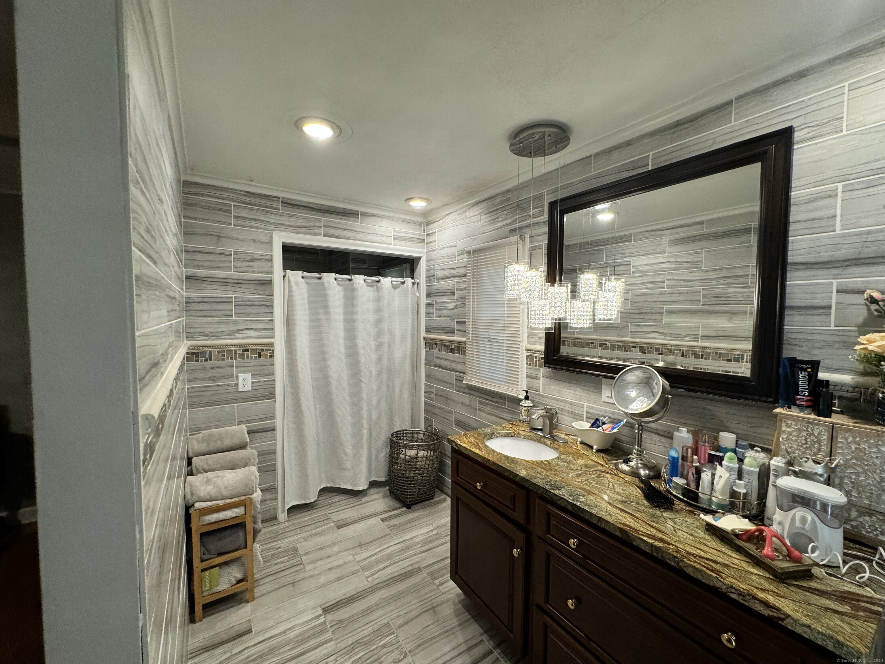 170 Hunter Drive, West Hartford, Connecticut image 18