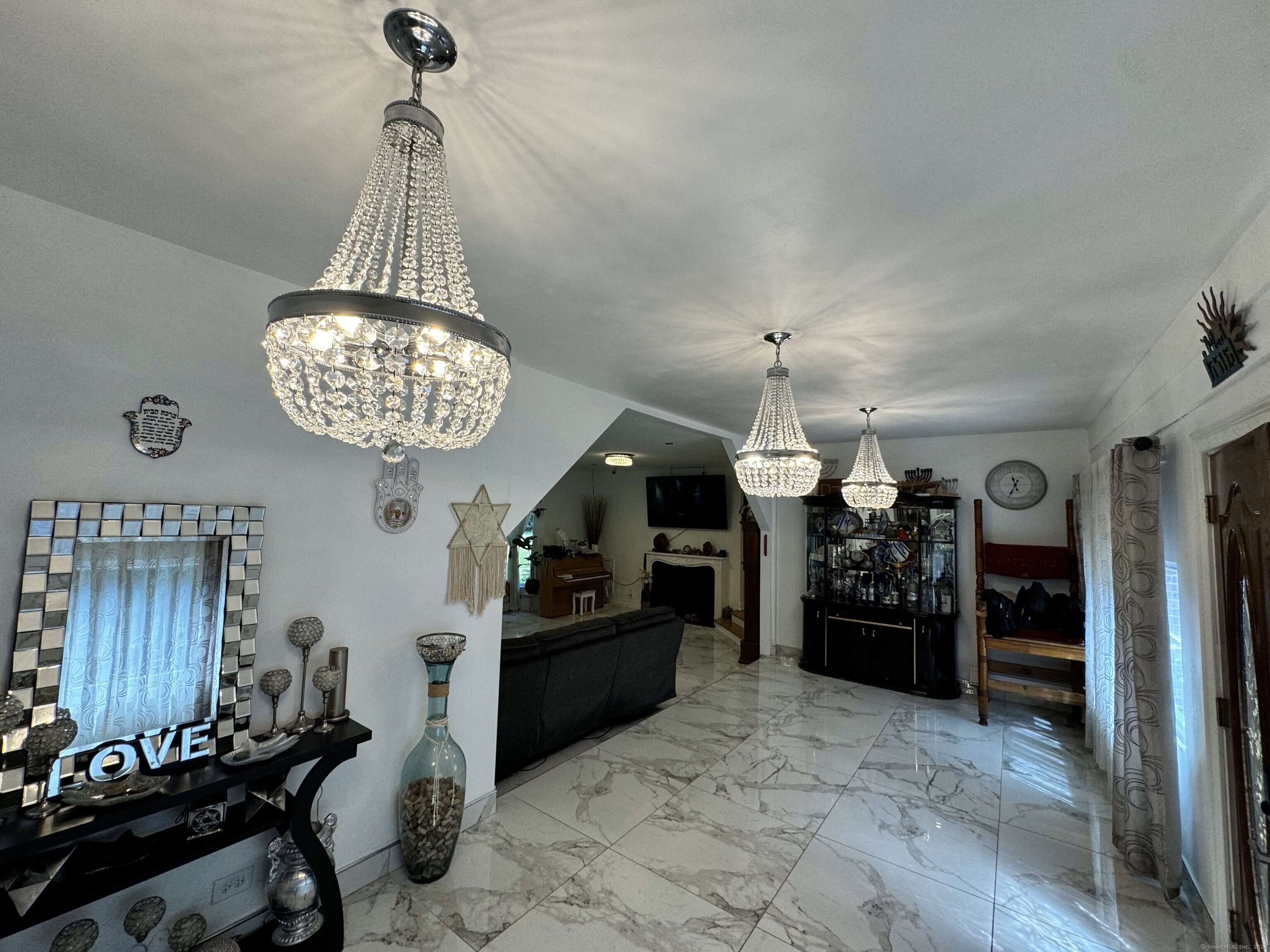 170 Hunter Drive, West Hartford, Connecticut image 5