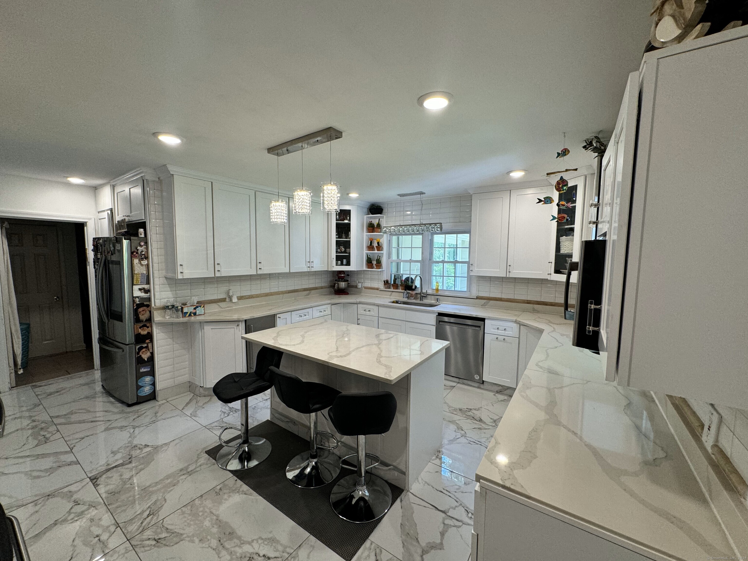 170 Hunter Drive, West Hartford, Connecticut image 9