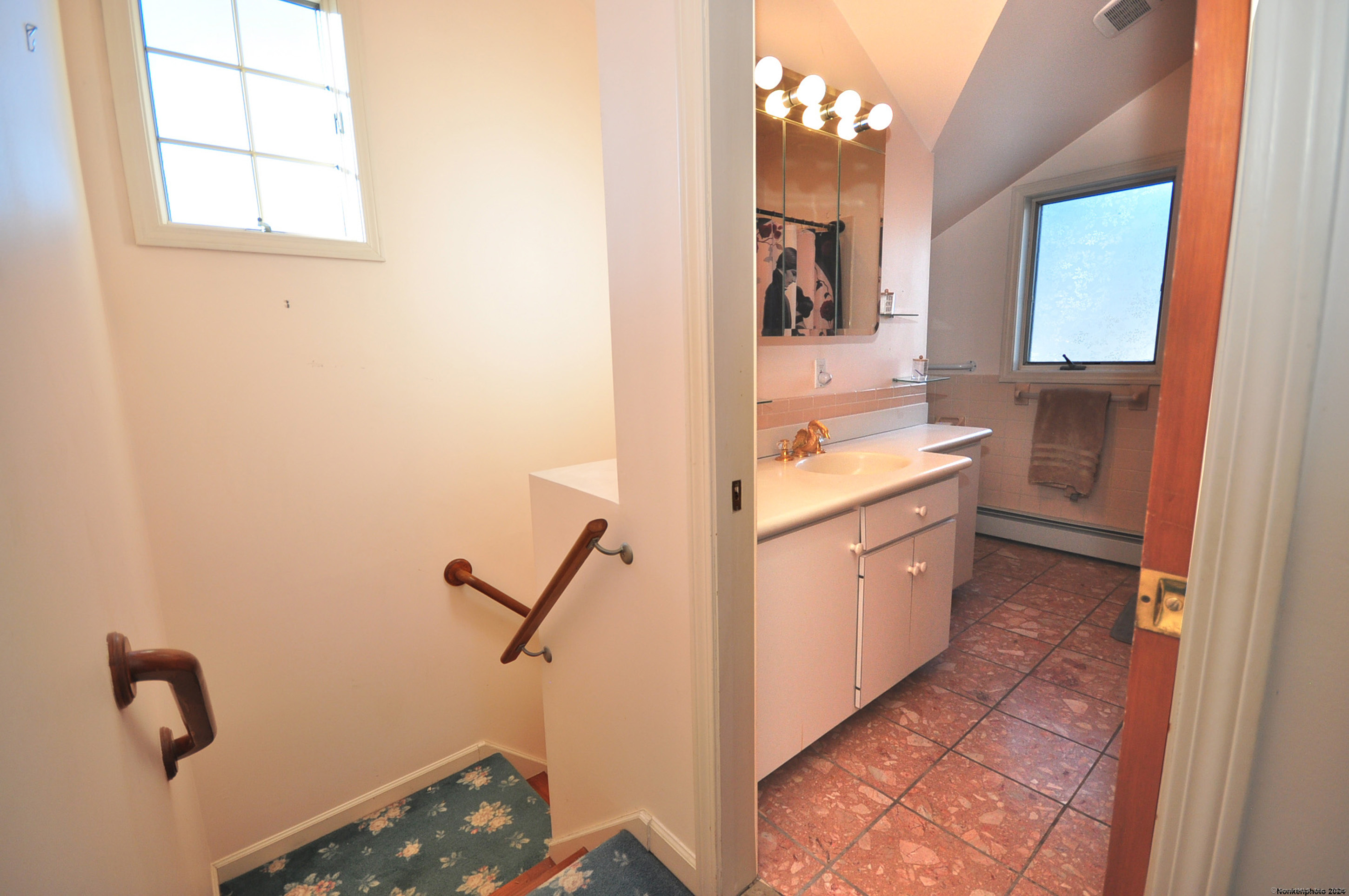 16 Hamilton Drive, Berlin, Connecticut image 28