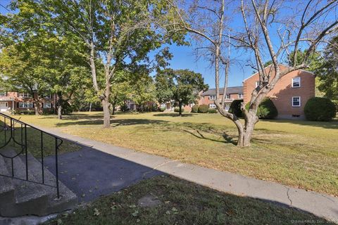 Tiny photo for 4 Grandview Drive #49A, Farmington, CT 06032 (MLS # 24128893)