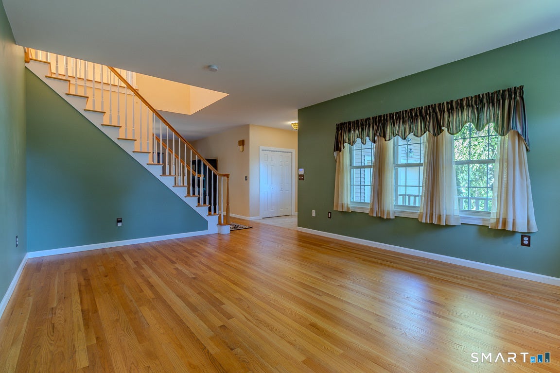 160 Hawthorne Drive 160