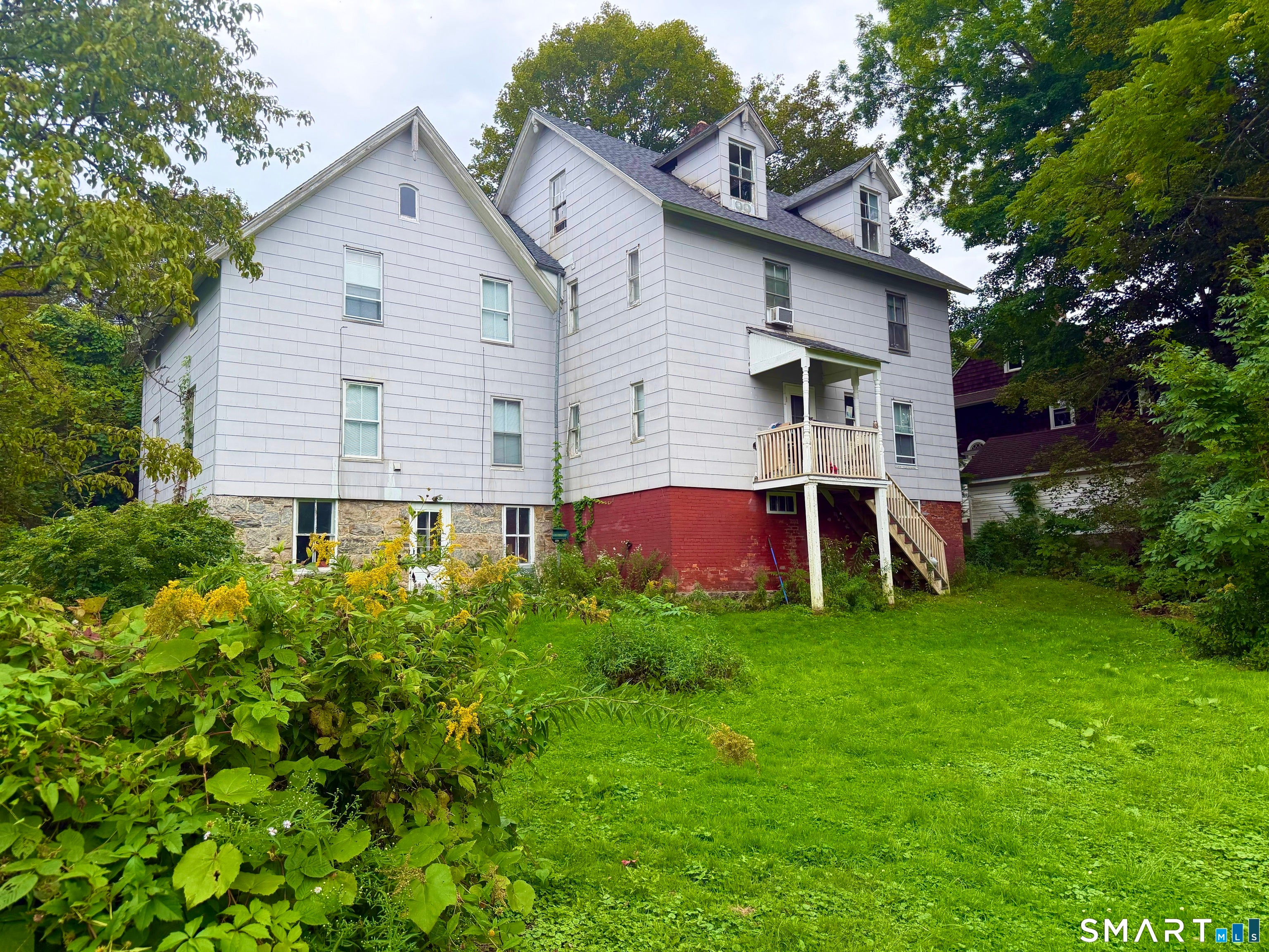 95 Williams Avenue