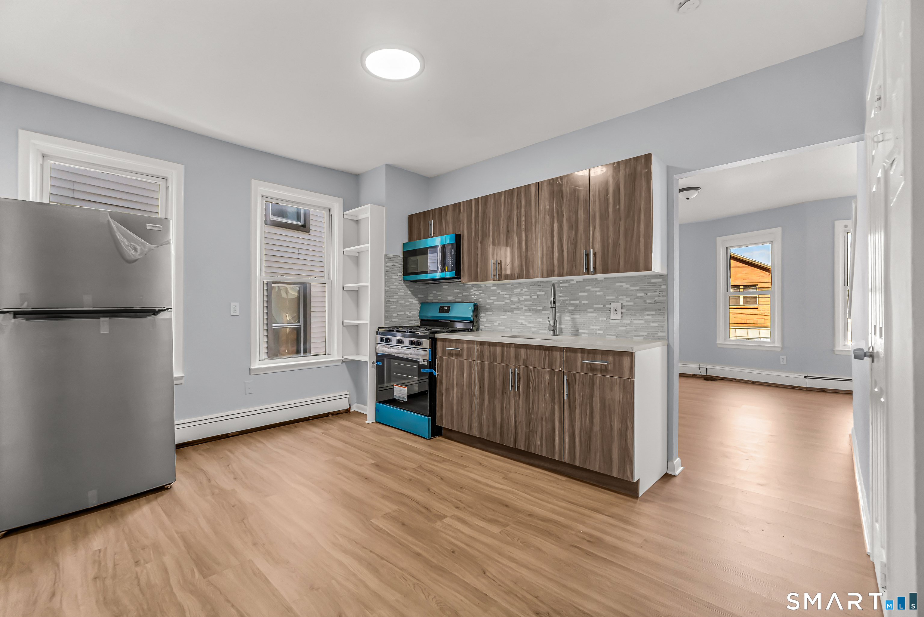 1322 Stratford Avenue