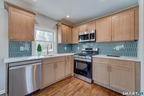 Photo of 135 London Drive, Hamden, CT 06517 (MLS # 24155446)