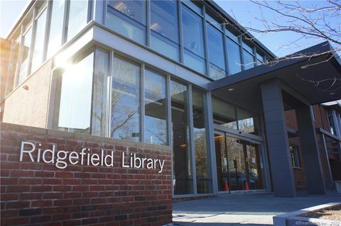 Tiny photo for 2 Juneberry Lane #2, Ridgefield, CT 06877 (MLS # 24147083)