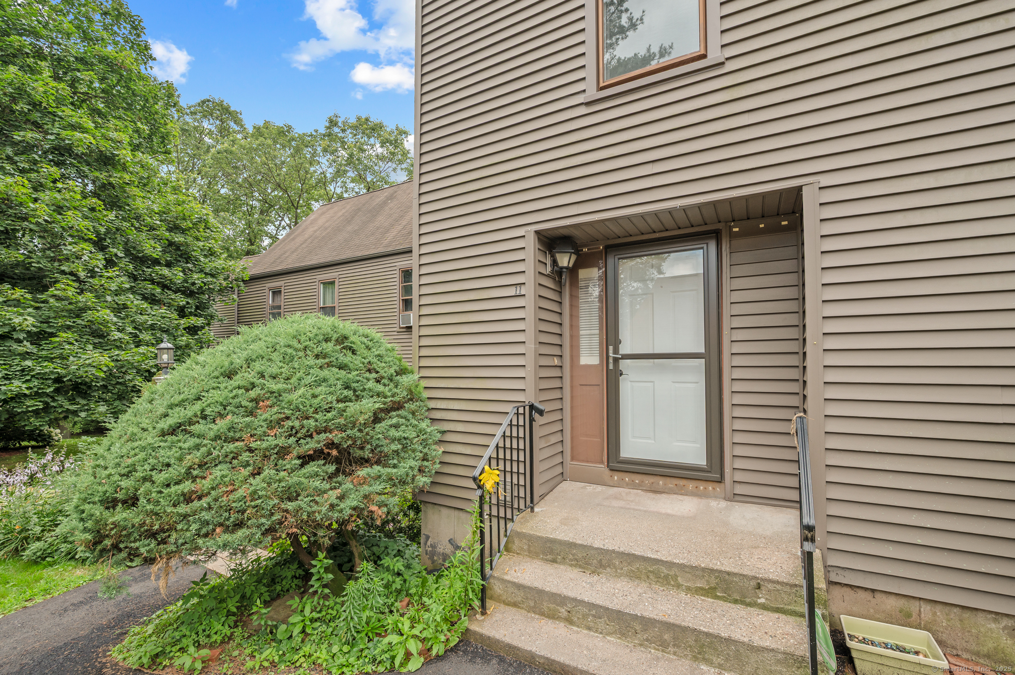 11 Danforth Lane 11