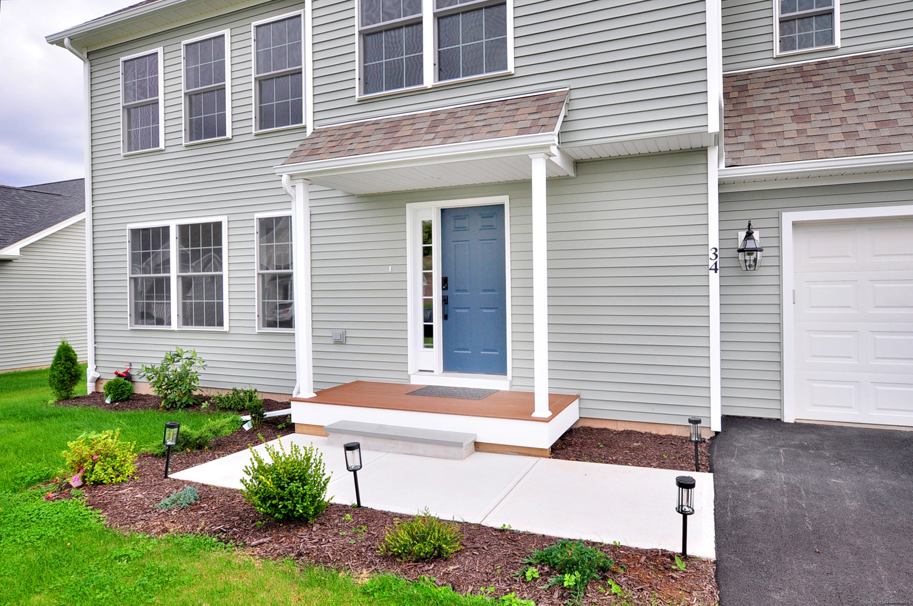 34 West River Road