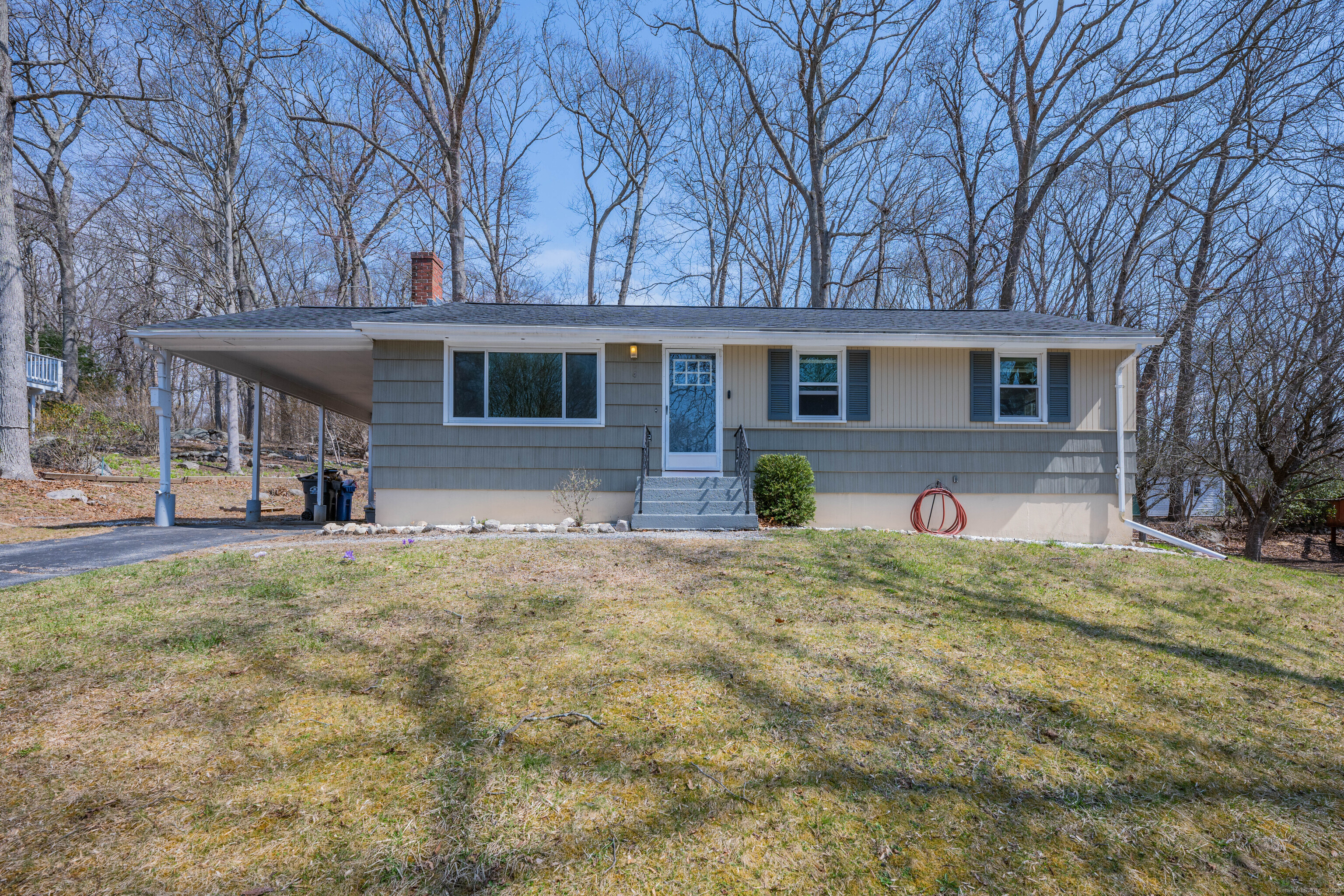 4 Parkwood Drive, Ledyard, Connecticut image 1