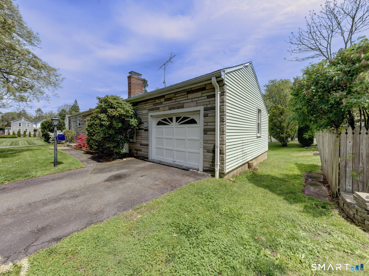 950 Willard Avenue