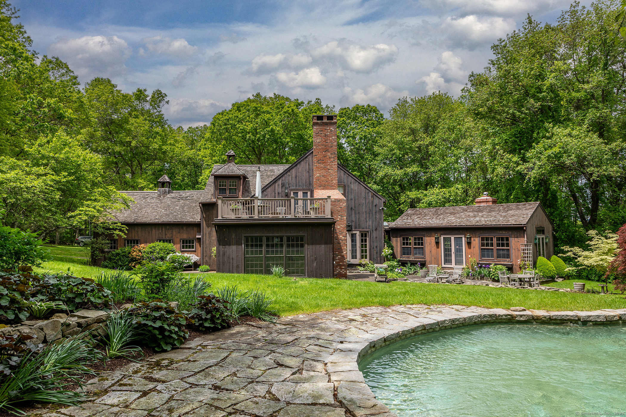 Property for Sale at Hemlock Road, Roxbury, Connecticut - Bedrooms: 2 
Bathrooms: 3 
Rooms: 8  - $1,750,000