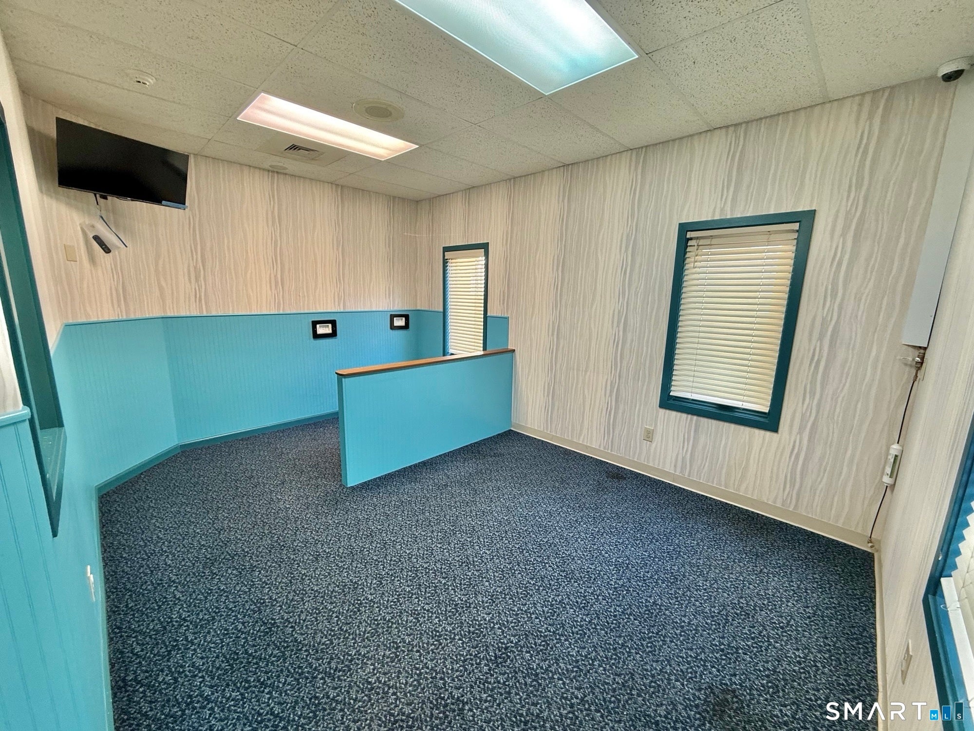 324 Elm Street 101B