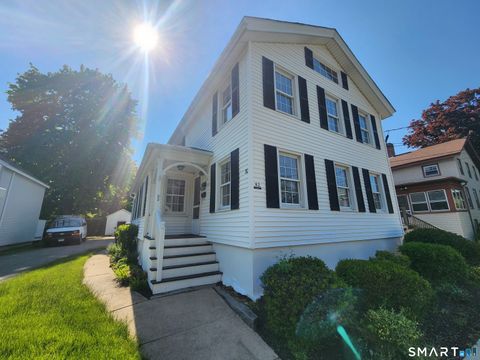 Photo of 82 State Street #1, Guilford, CT 06437 (MLS # 24176585)