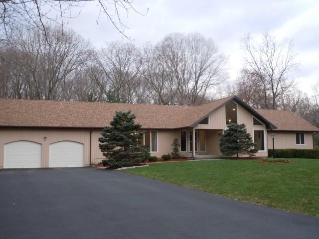 Photo 1 of 42 Lobsterback Road, Trumbull, Connecticut, $455,000, Web #: 99101313