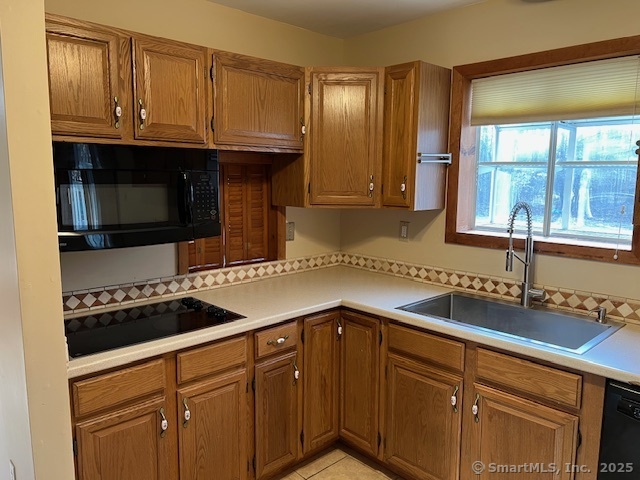 15 Joseph Drive, Oxford, Connecticut image 20