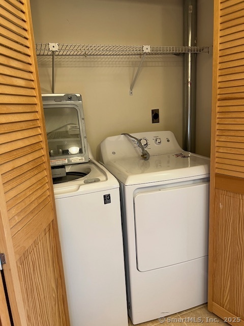 15 Joseph Drive, Oxford, Connecticut image 10