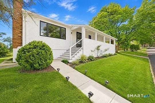 17 HAZEL ST, FAIRFIELD, CT 06825 - Image b642f92be7b60bdfe4c0177fea800d13/239924782