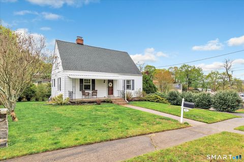 21 Grove Street Shelton CT 06484