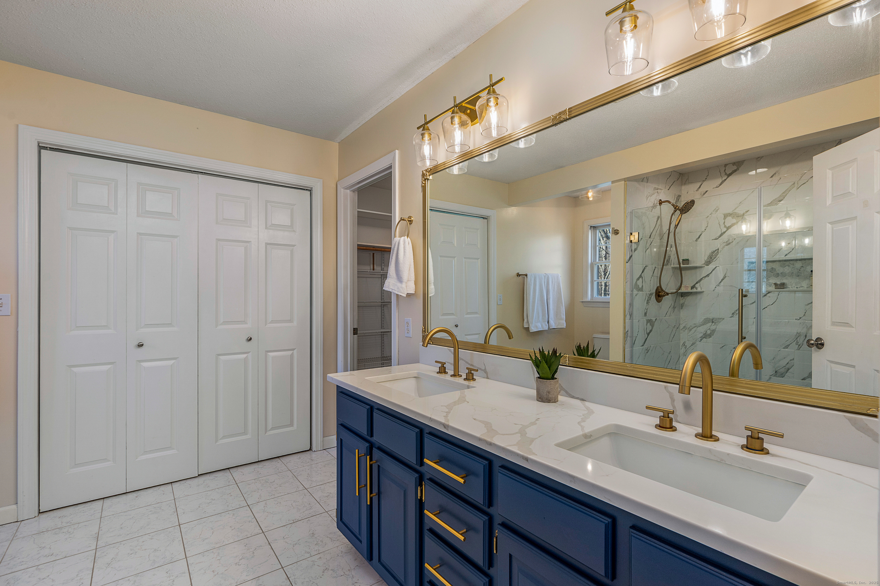 Coventry, Connecticut 06238, United States, 3 Bedrooms Bedrooms, ,4 BathroomsBathrooms,Residential,Pending,250178