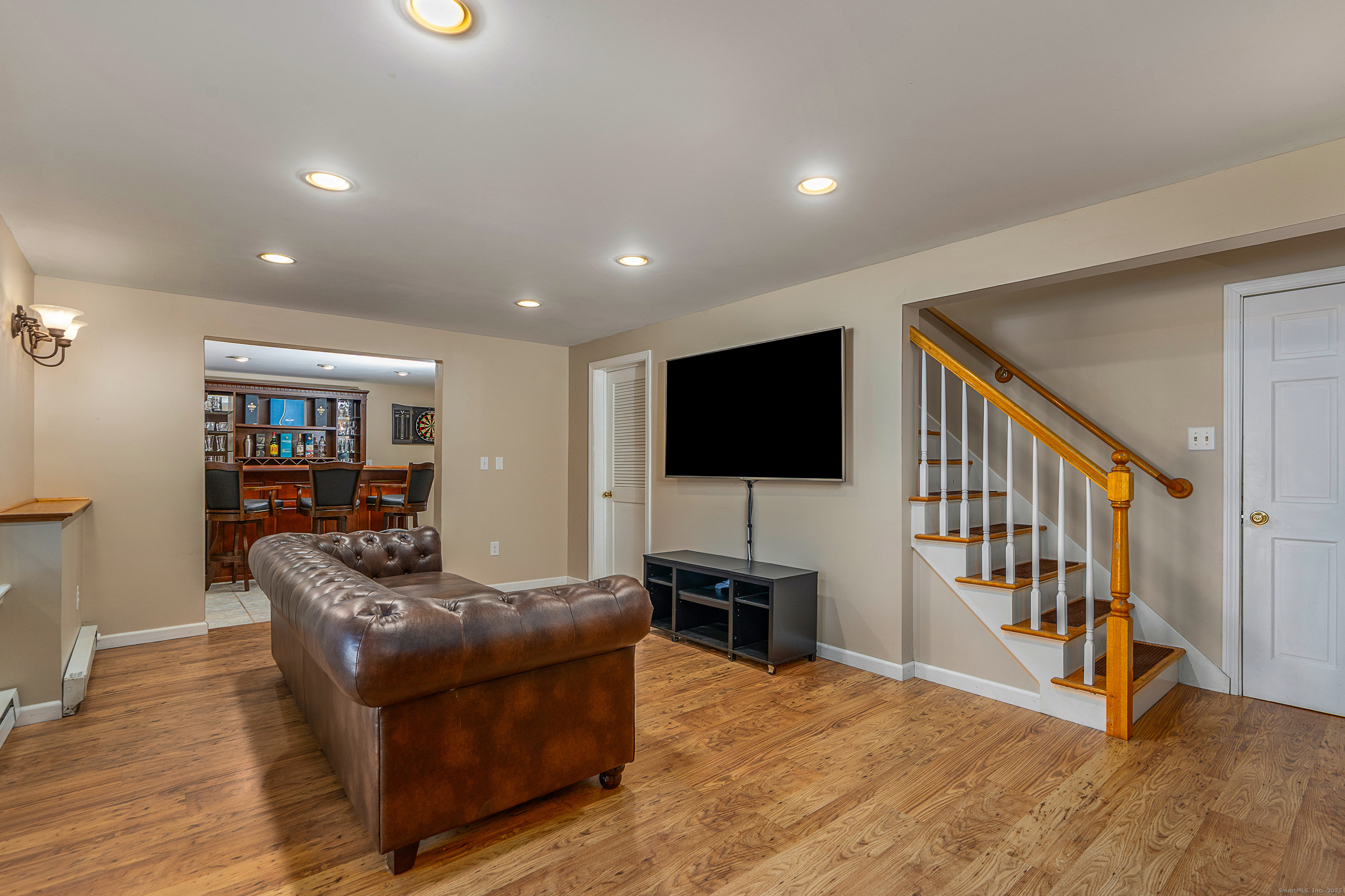 Coventry, Connecticut 06238, United States, 3 Bedrooms Bedrooms, ,4 BathroomsBathrooms,Residential,Pending,250178