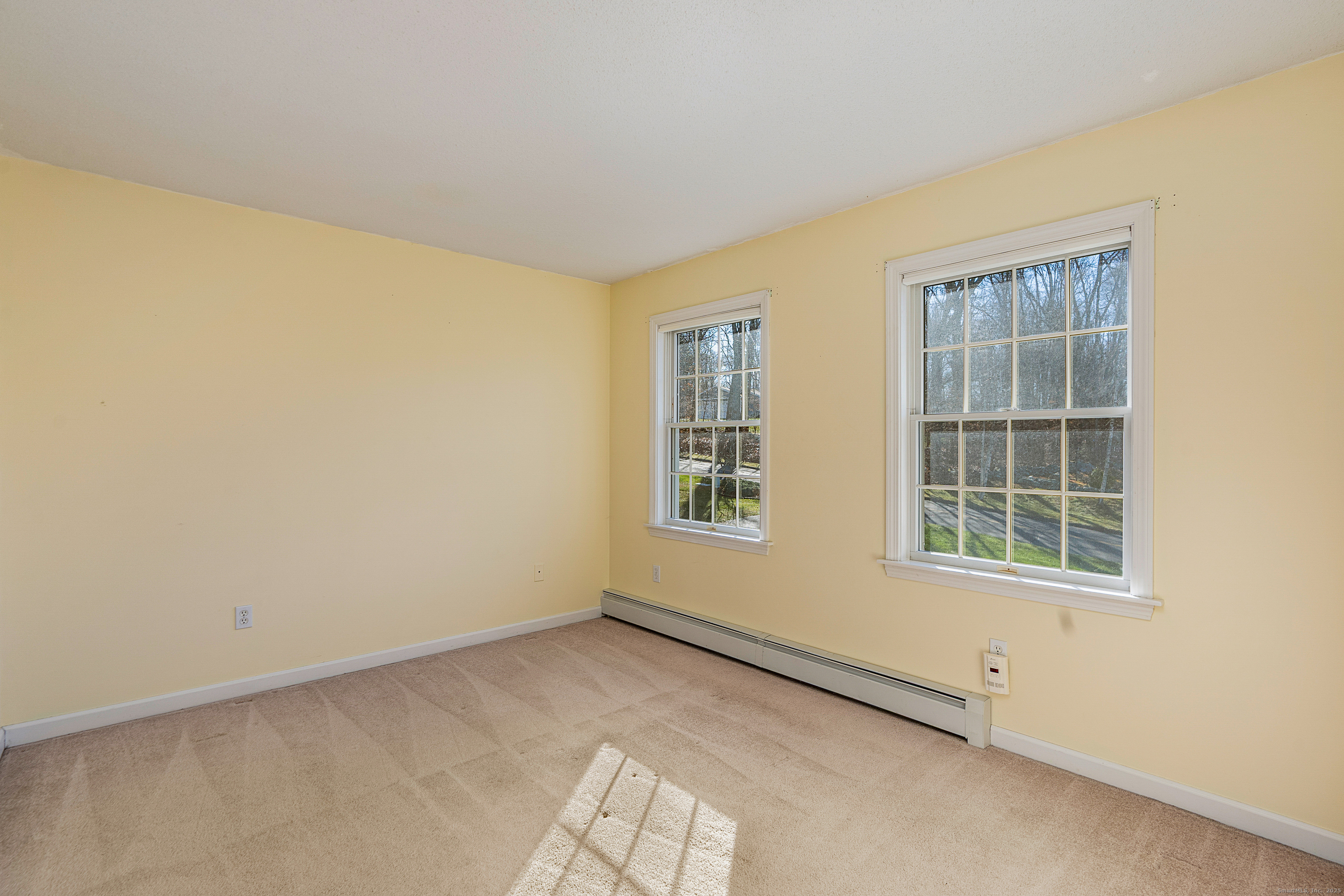 Coventry, Connecticut 06238, United States, 3 Bedrooms Bedrooms, ,4 BathroomsBathrooms,Residential,Pending,250178