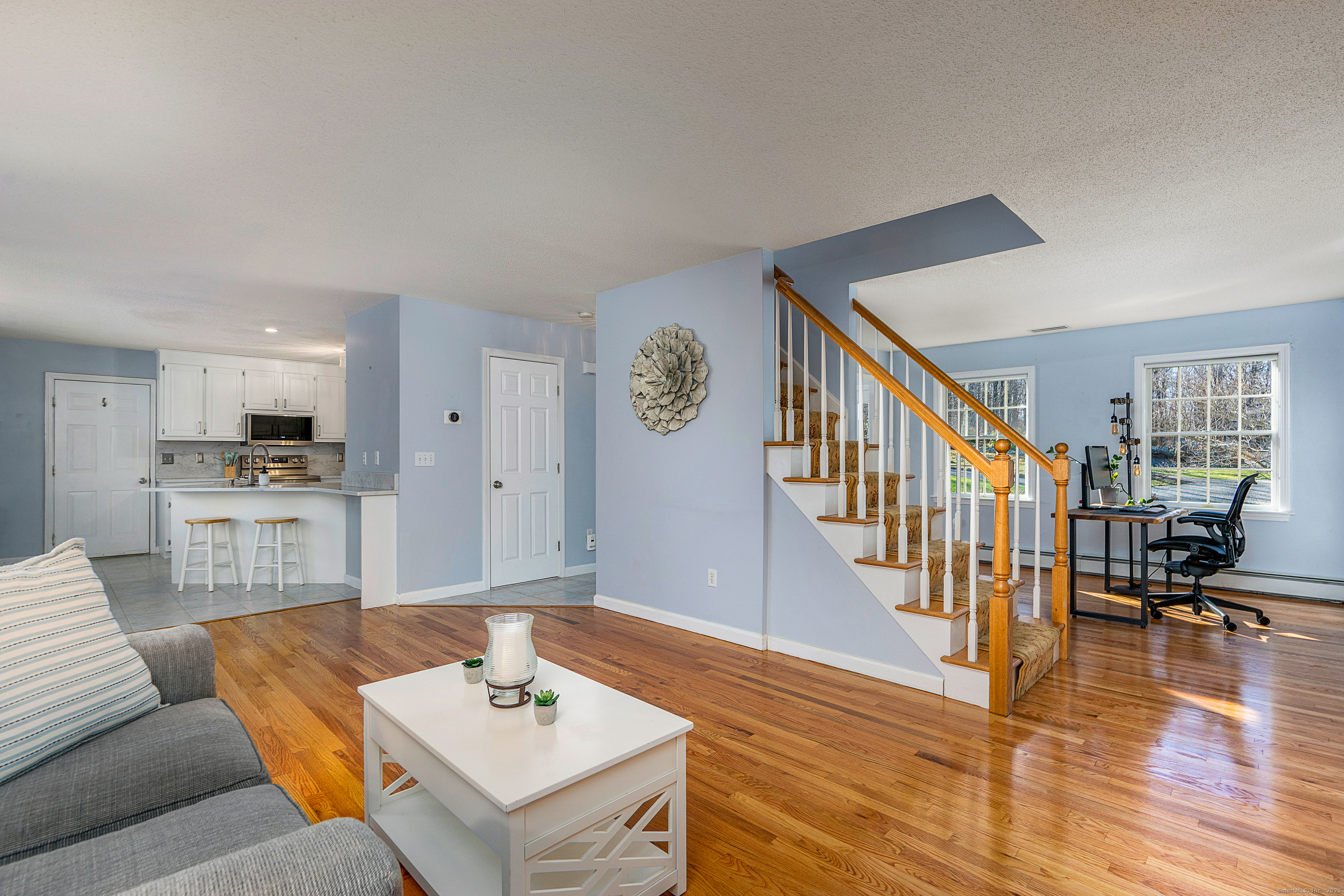 Coventry, Connecticut 06238, United States, 3 Bedrooms Bedrooms, ,4 BathroomsBathrooms,Residential,Pending,250178