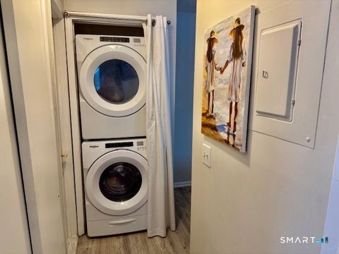 Tiny photo for 4 Arlington Court #4, Brookfield, CT 06804 (MLS # 24150065)