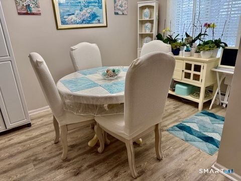 Tiny photo for 4 Arlington Court #4, Brookfield, CT 06804 (MLS # 24150065)