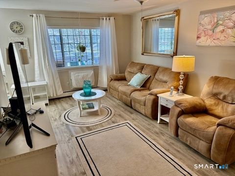 Tiny photo for 4 Arlington Court #4, Brookfield, CT 06804 (MLS # 24150065)