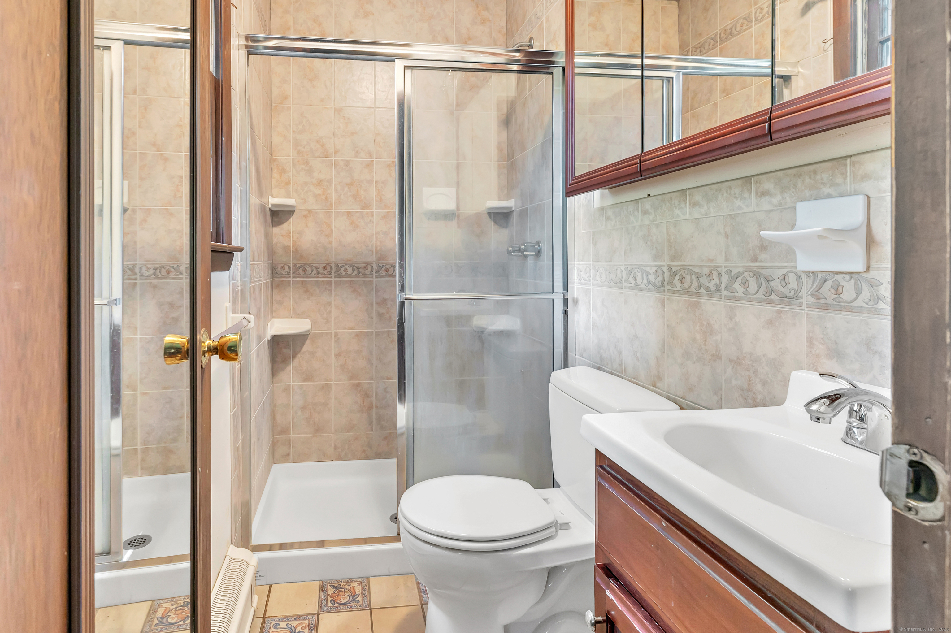 Shelton, Connecticut 06484, United States, 4 Bedrooms Bedrooms, ,2 BathroomsBathrooms,Residential,Coming Soon,163306