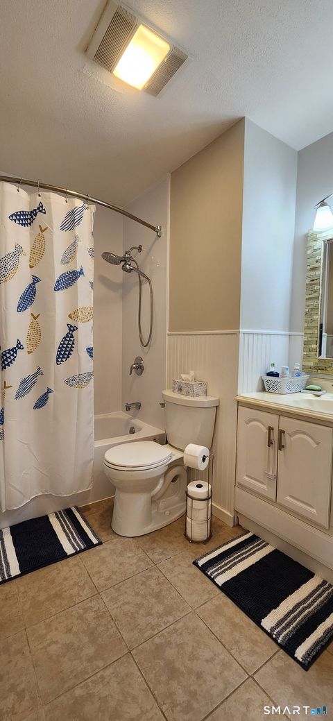Tiny photo for 111 West Walk #111, West Haven, CT 06516 (MLS # 24182965)