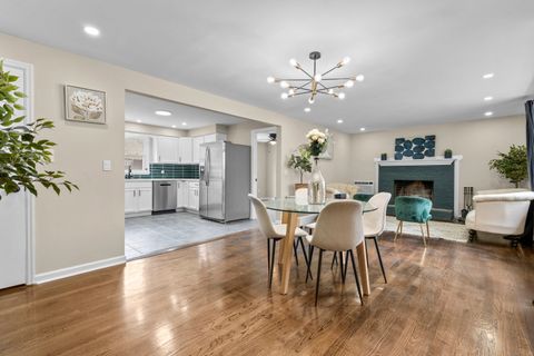 49 Edgecomb Street, Hamden, CT 06517 - #: 24126379