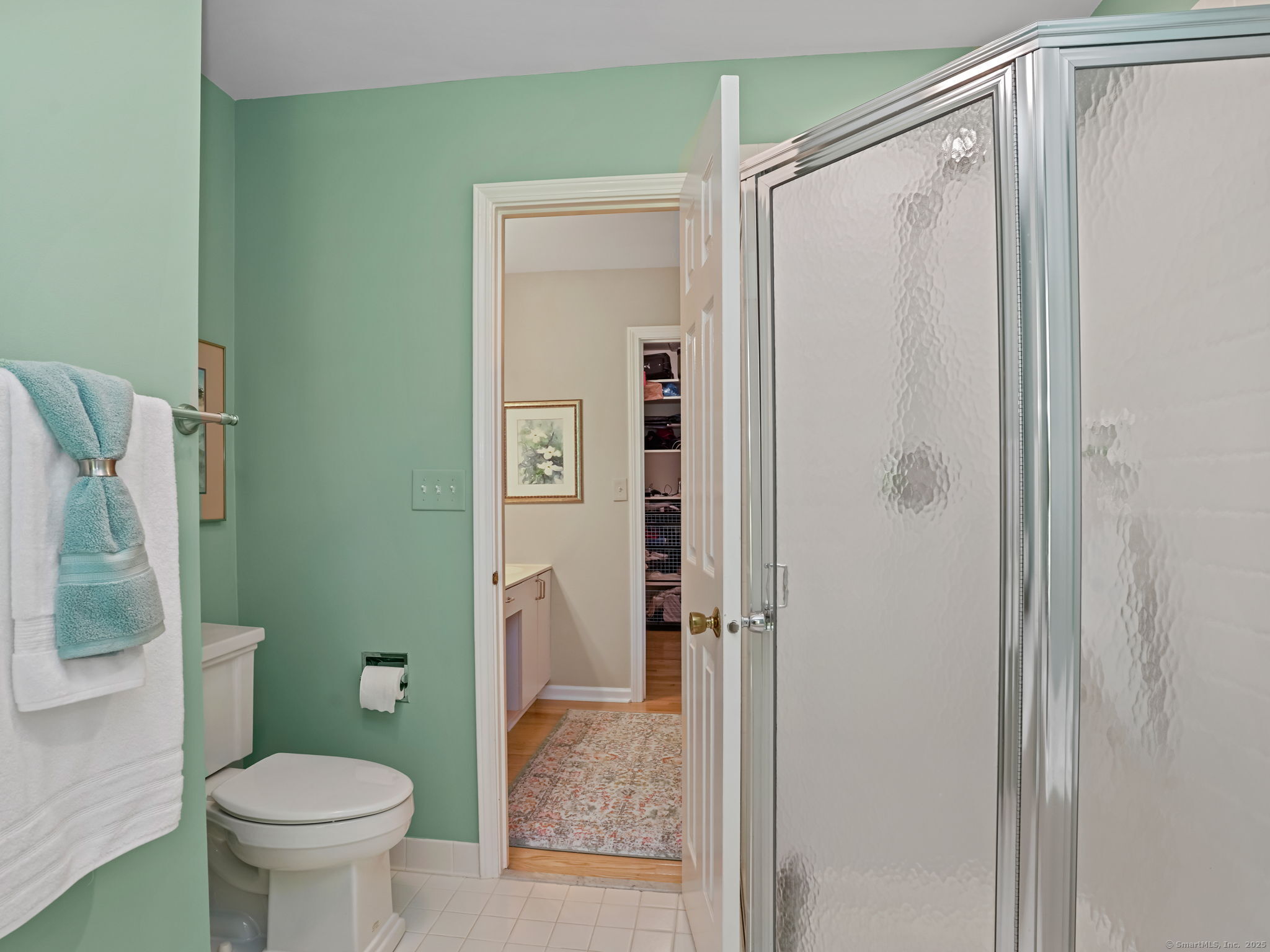 Shelton, Connecticut 06484, United States, 2 Bedrooms Bedrooms, ,3 BathroomsBathrooms,Residential,Pending,210680