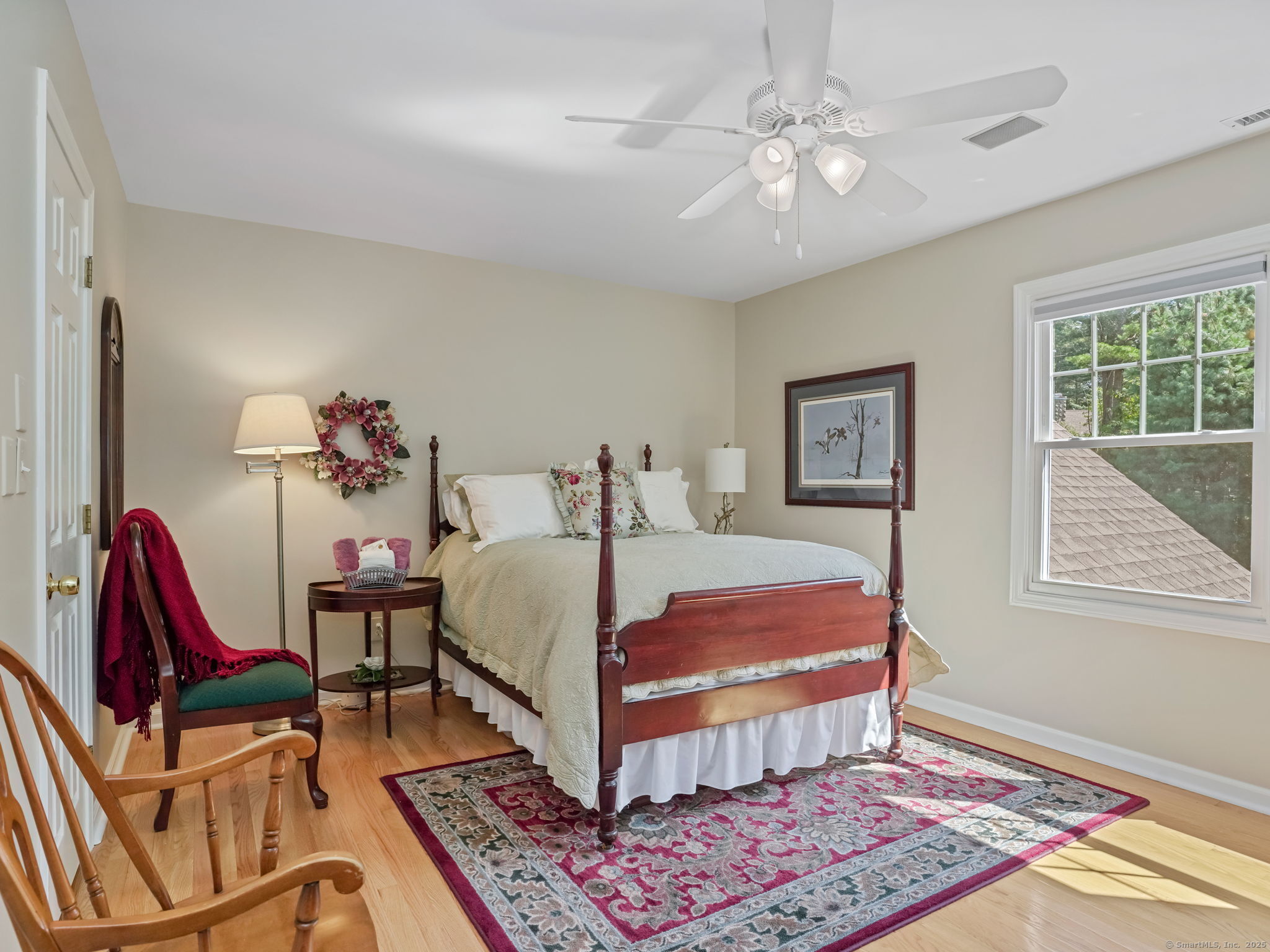 Shelton, Connecticut 06484, United States, 2 Bedrooms Bedrooms, ,3 BathroomsBathrooms,Residential,Pending,210680