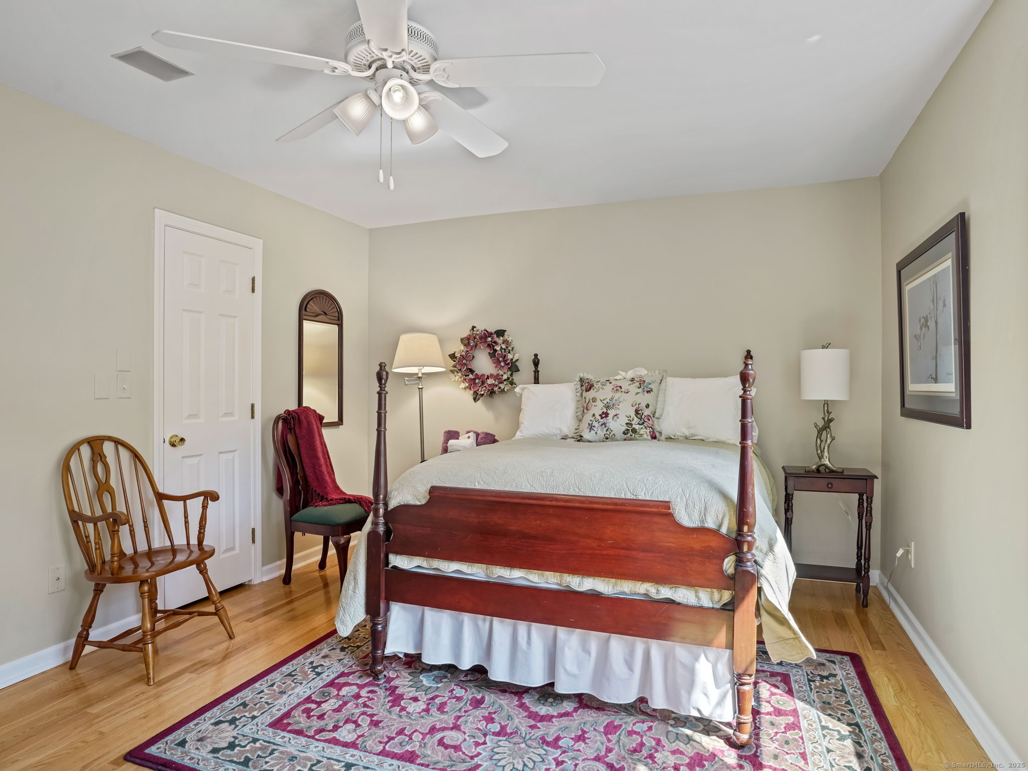 Shelton, Connecticut 06484, United States, 2 Bedrooms Bedrooms, ,3 BathroomsBathrooms,Residential,Pending,210680