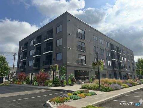Apartment For Rent - 414 Mather Street #2D<br/> Hamden, CT 06514