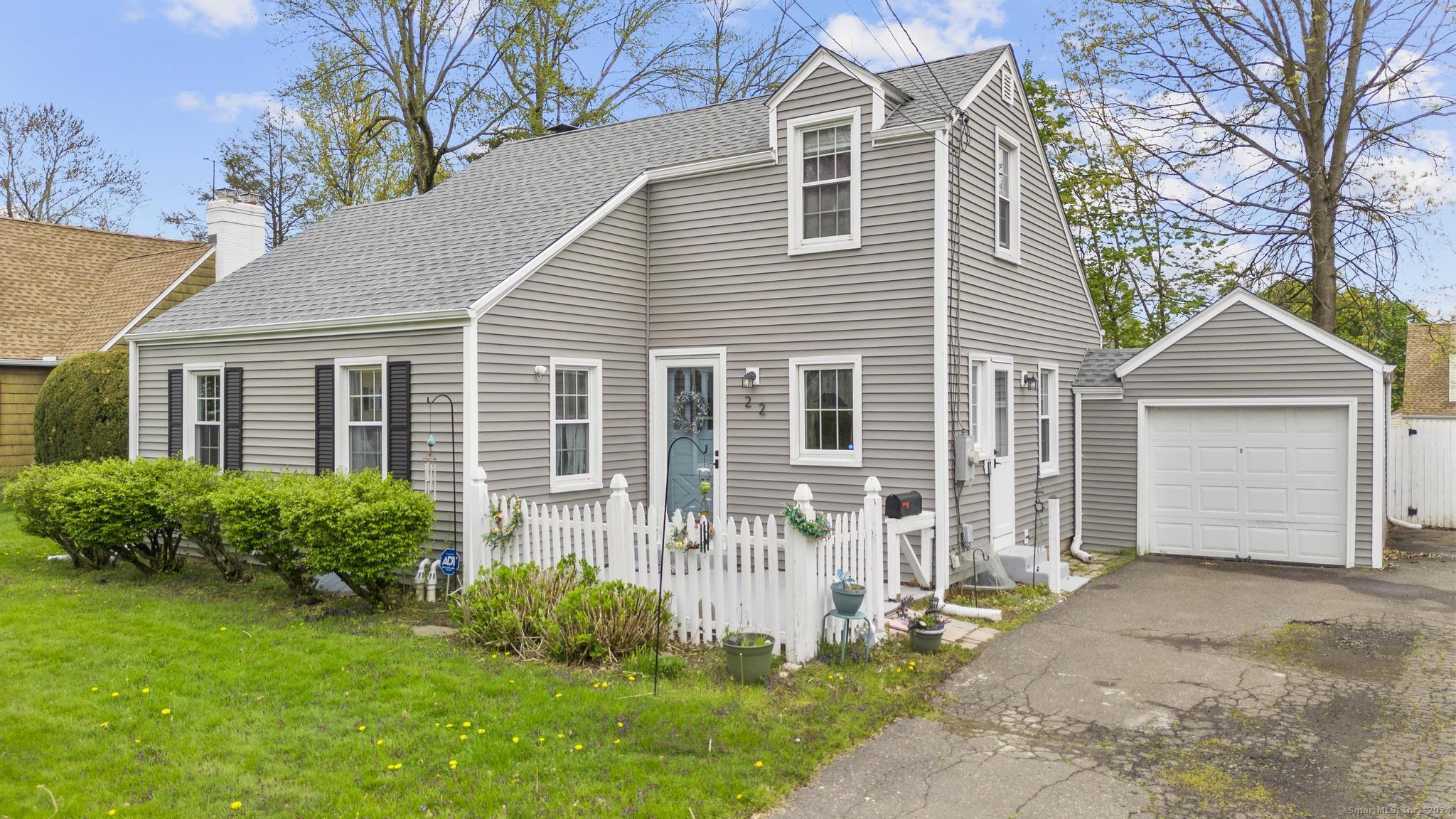 Property for Sale at 22 Cottage Avenue, West Hartford, Connecticut - Bedrooms: 3 
Bathrooms: 2 
Rooms: 5  - $375,000