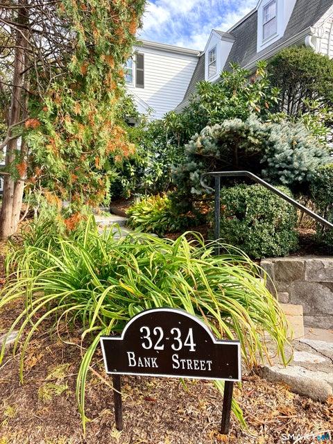 Tiny photo for 32 Bank Street #32, New Canaan, CT 06840 (MLS # 24215115)