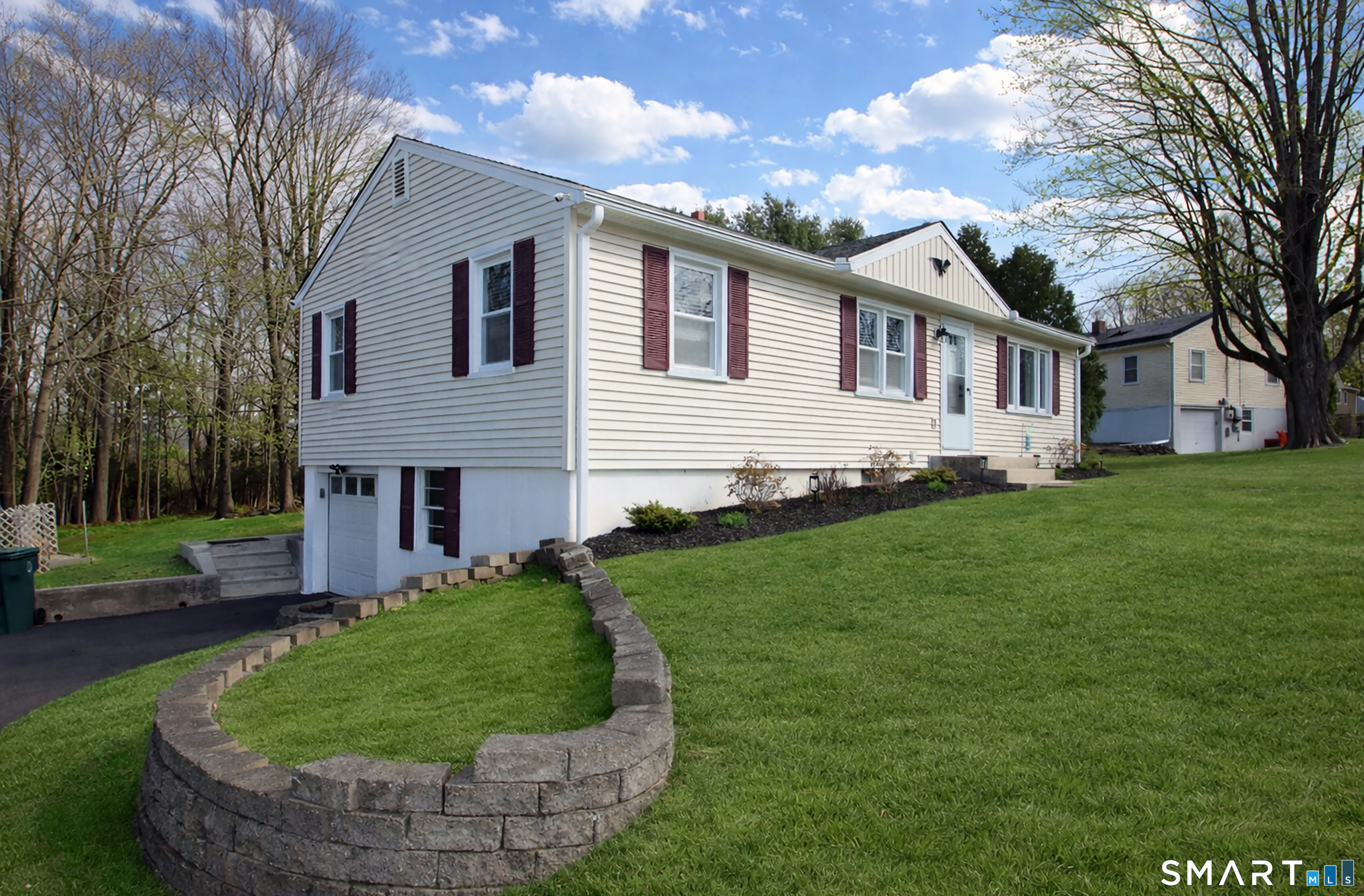 7 Bayberry Road