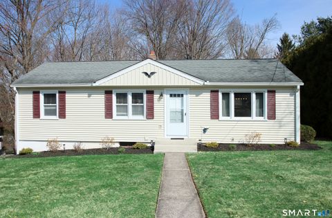 Homes For Sale - 7 Bayberry Road<br/> New Haven County, Cheshire, CT 06410