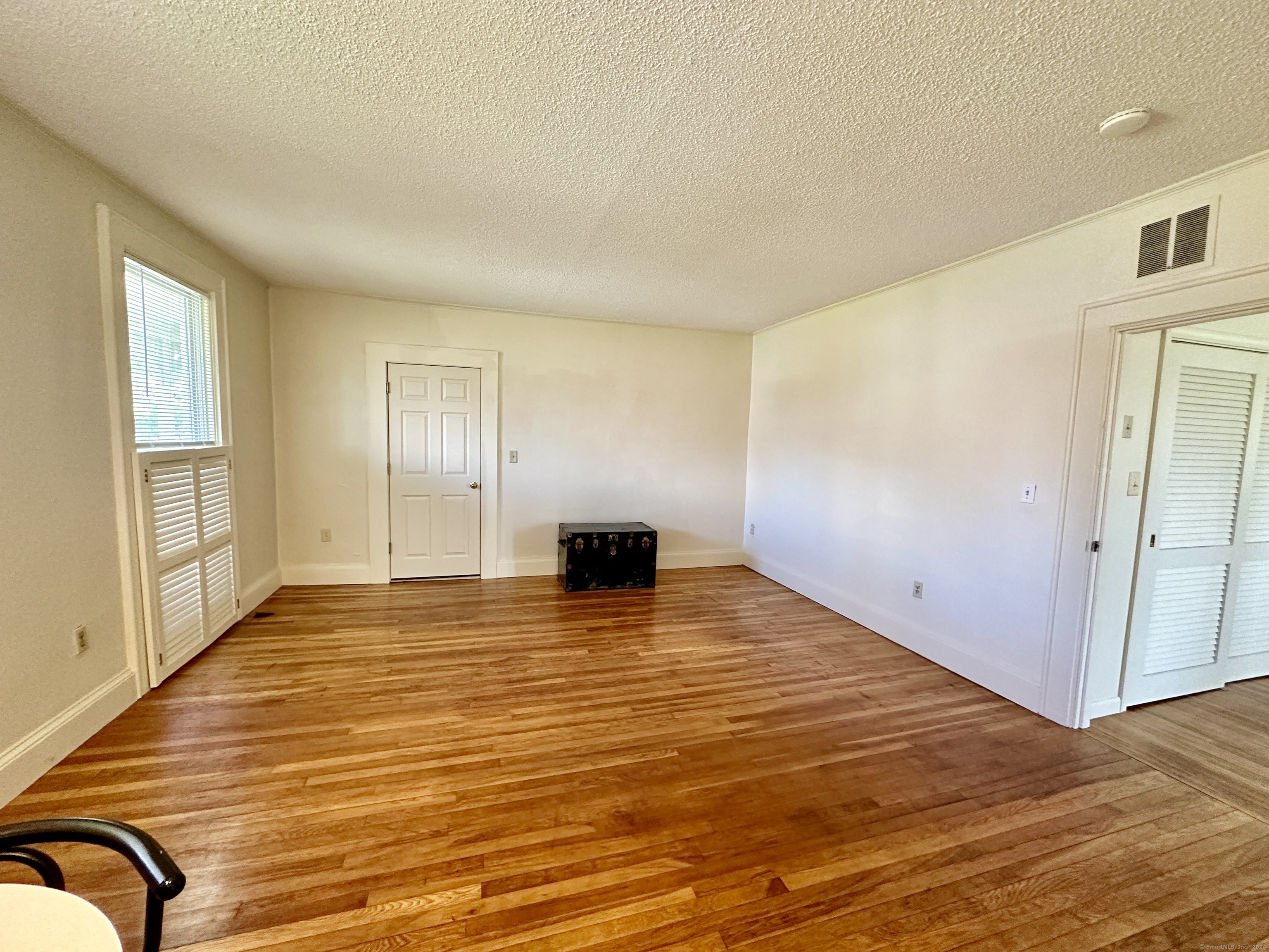 East Haddam, Connecticut 06469, United States, 1 Bedroom Bedrooms, ,1 BathroomBathrooms,Residential,Pending,109281