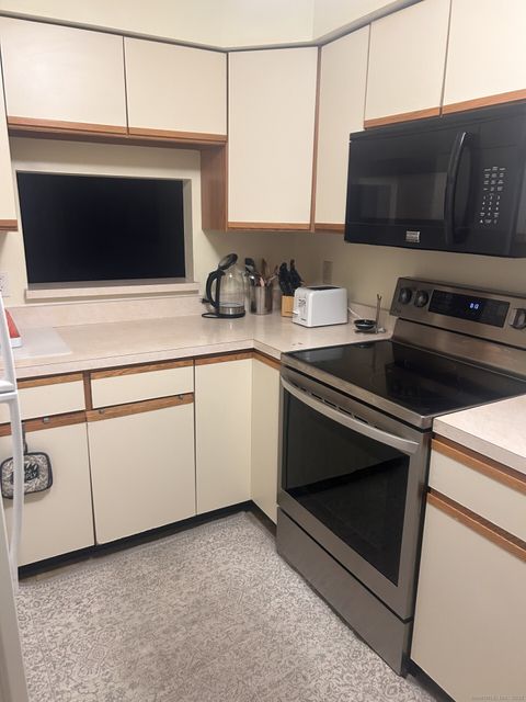 Tiny photo for 1367 Hanover Avenue #APT 703, Meriden, CT 06451 (MLS # 24152509)