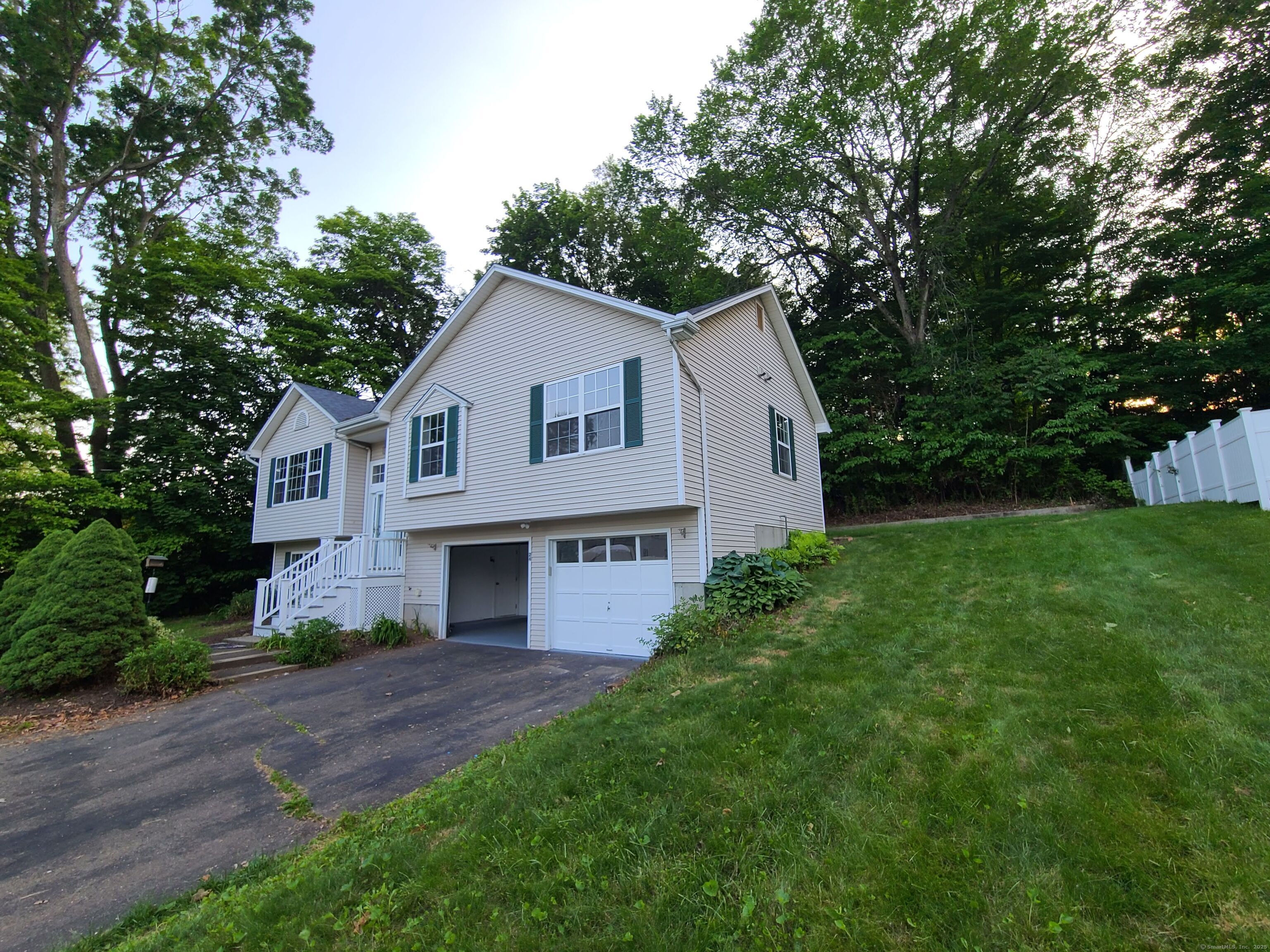 24 Wiscassett Avenue