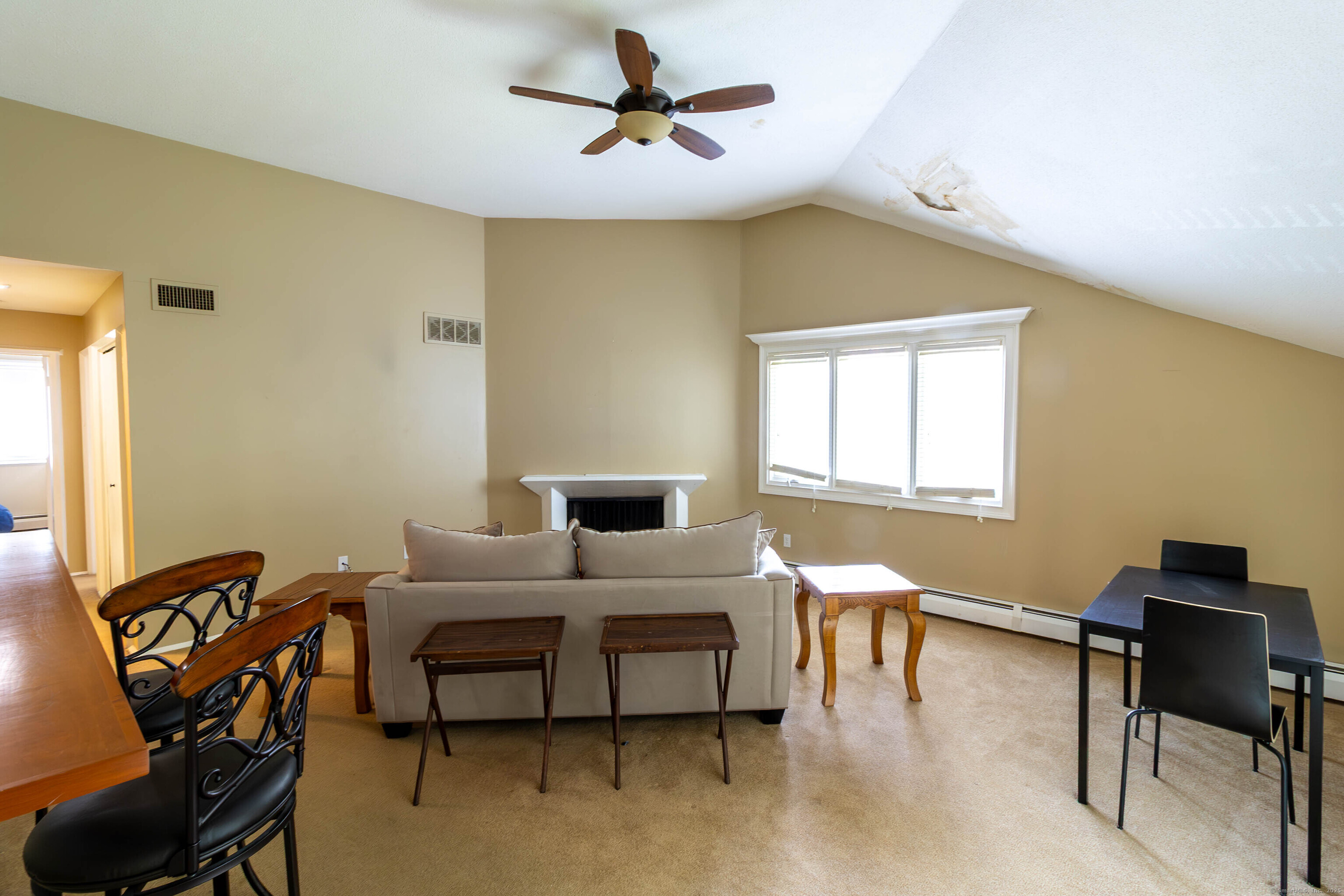 11 Byrne Court #C2, Farmington, Connecticut image 1