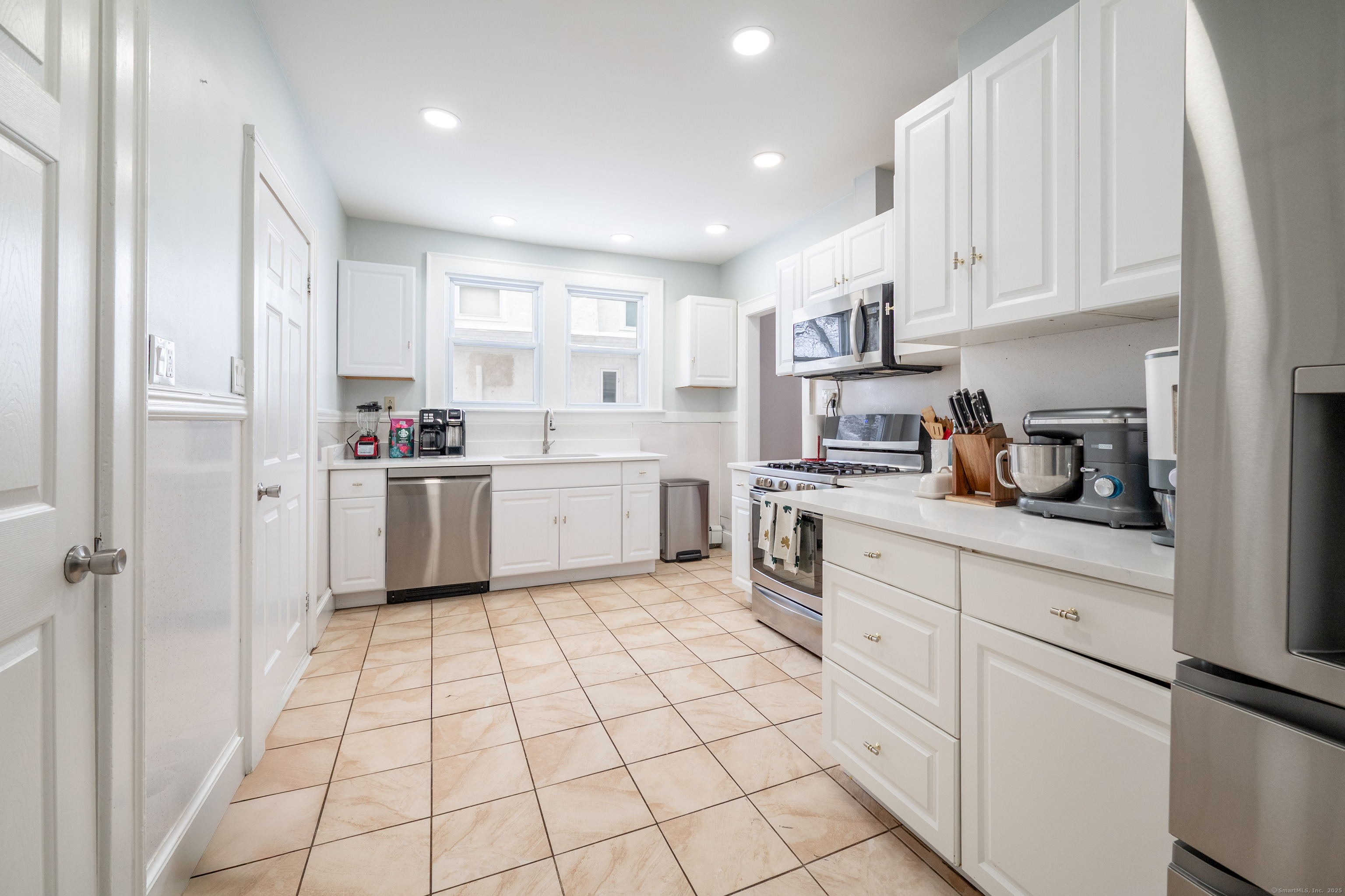 37 Harding Street, New Britain, Connecticut image 15